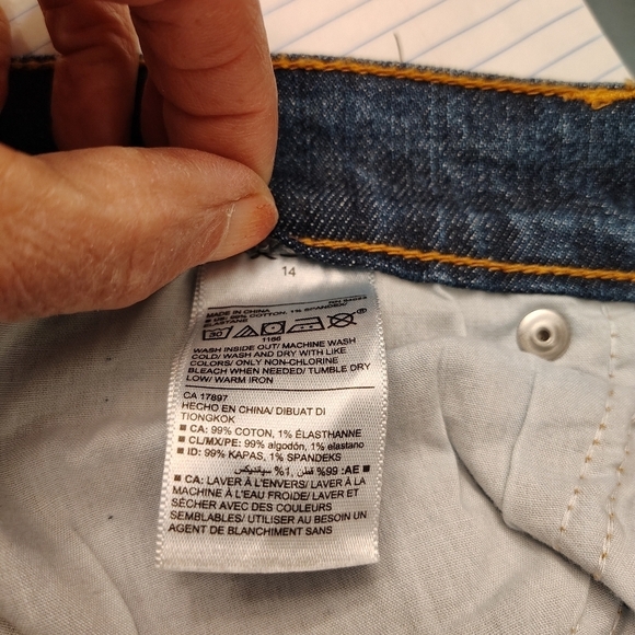 Old Navy Boyfriend Straight Jeans 14 - Picture 5 of 7